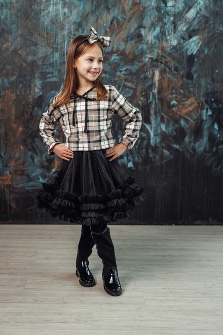 Black tulle skirt – another view