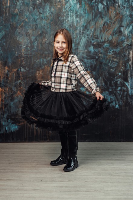 Checked blouse with a black tie bow – another view