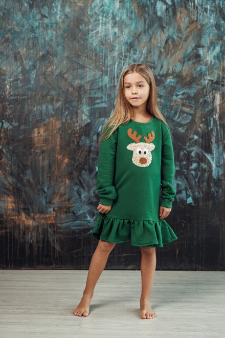 Girl's green dress with a ruffle and a "Teddy" reindeer