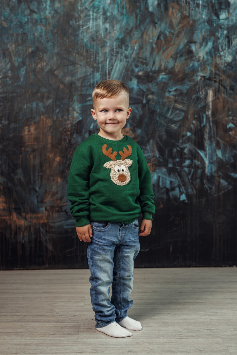 Boy's green Christmas jumper with a "Teddy" reindeer
