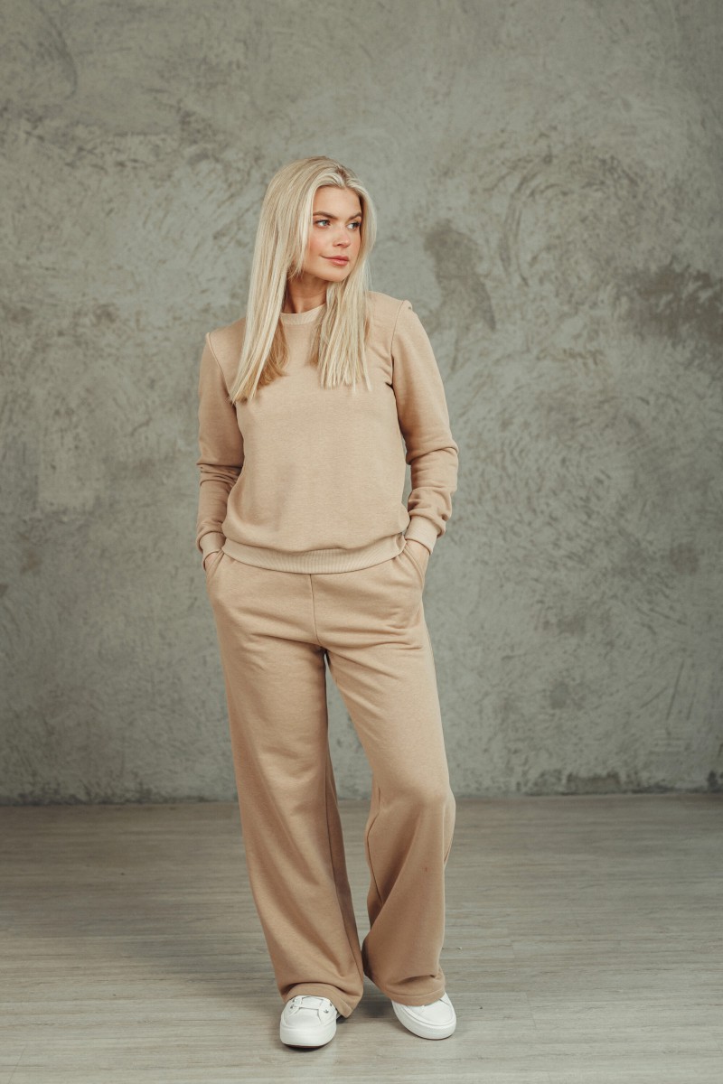 Caramel lounge set with wide-leg trousers
