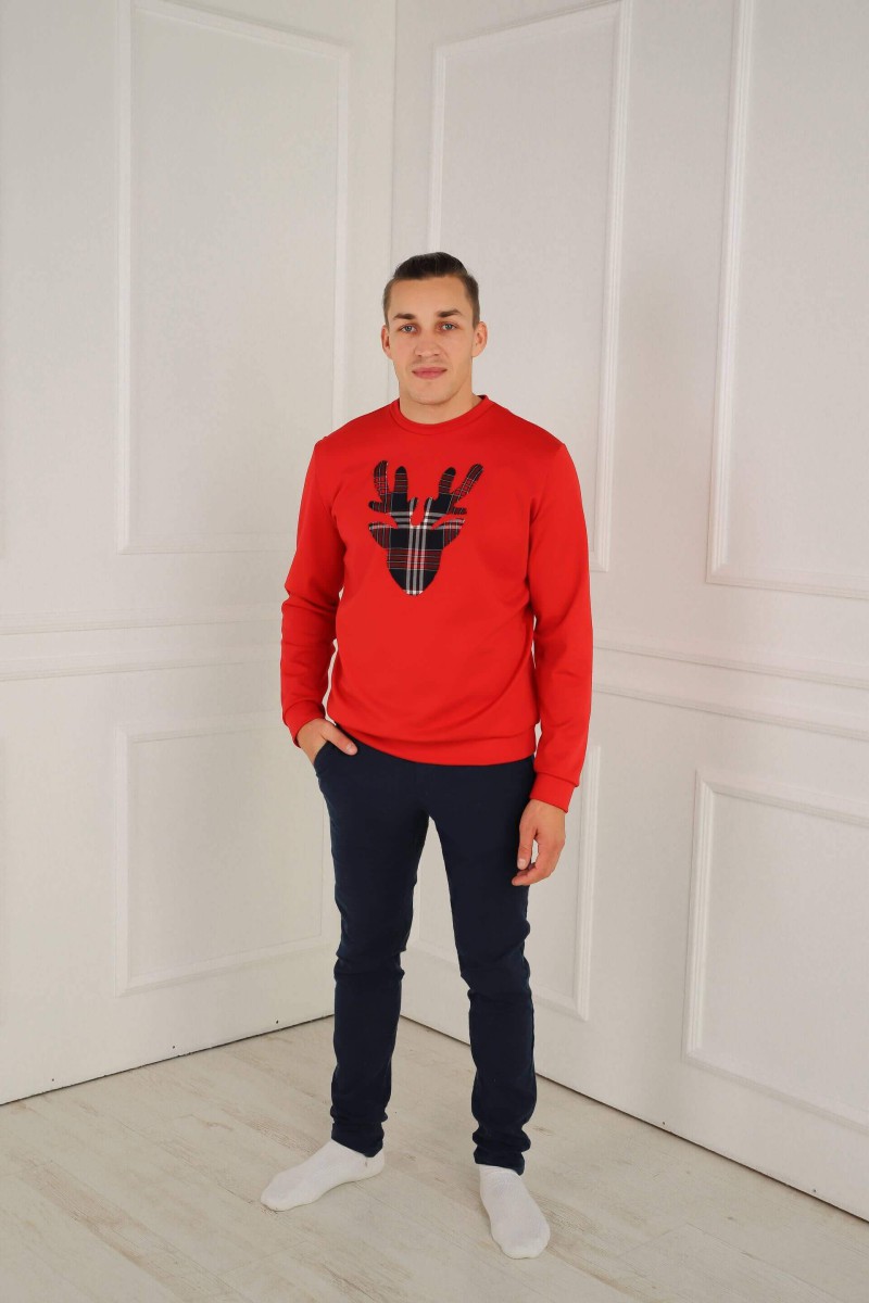 Men's Christmas jumper with a checked reindeer
