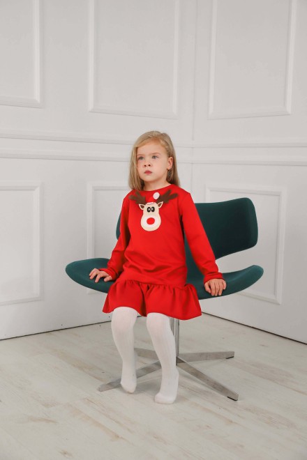 Girl's dress with a reindeer
