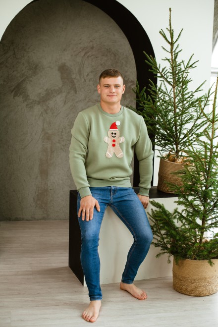 Men's Christmas jumper with gingerbread