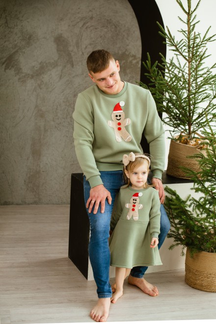Men's Christmas jumper with gingerbread – another view