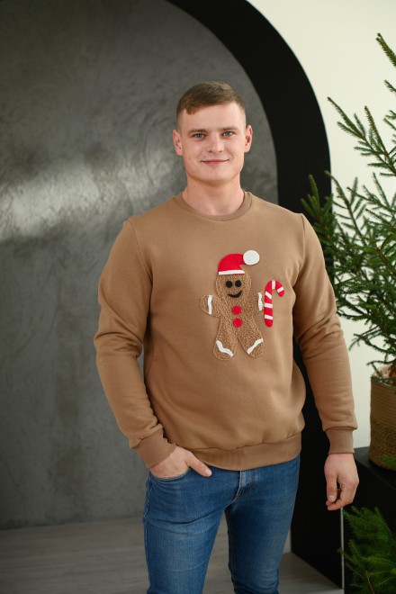 Men's brown Christmas jumper with gingerbread