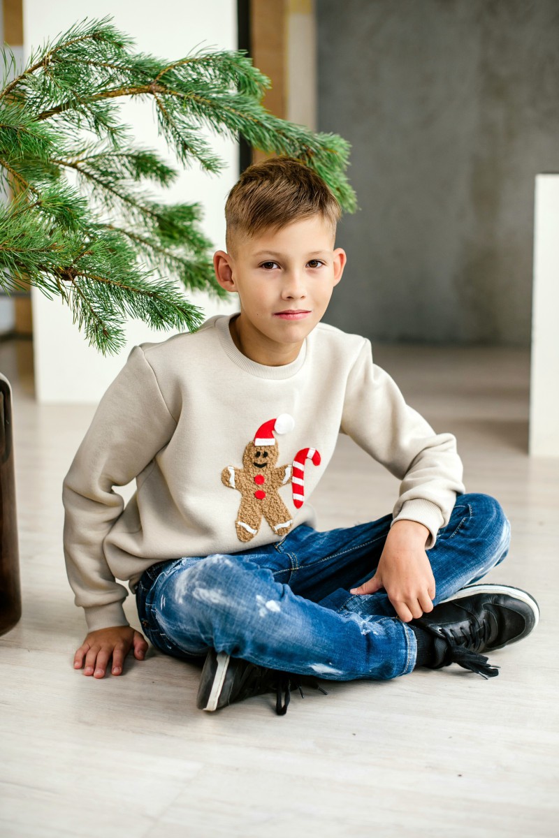 Boy's sand Christmas jumper with gingerbread – photo 2
