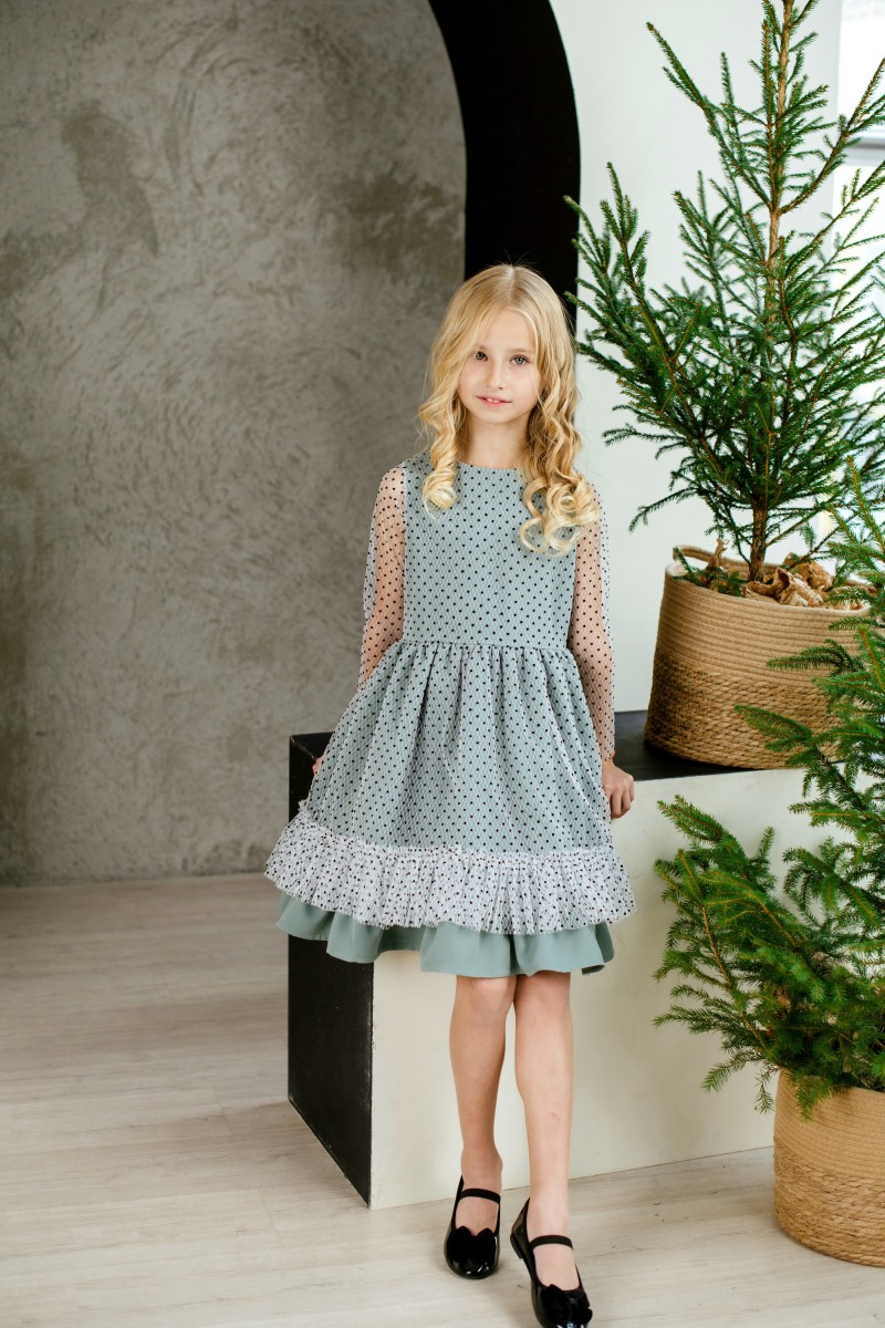 Pale green polka dot tulle dress, size 134