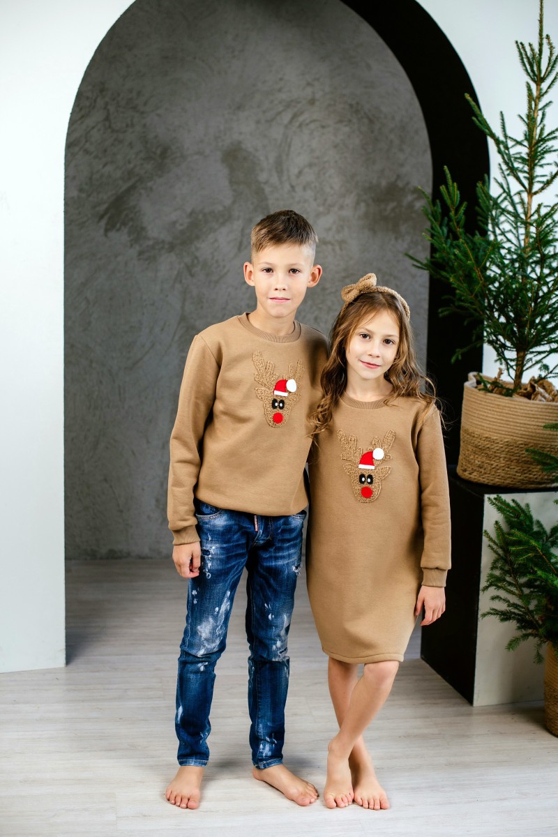 Girl's brown dress with a reindeer – photo 3