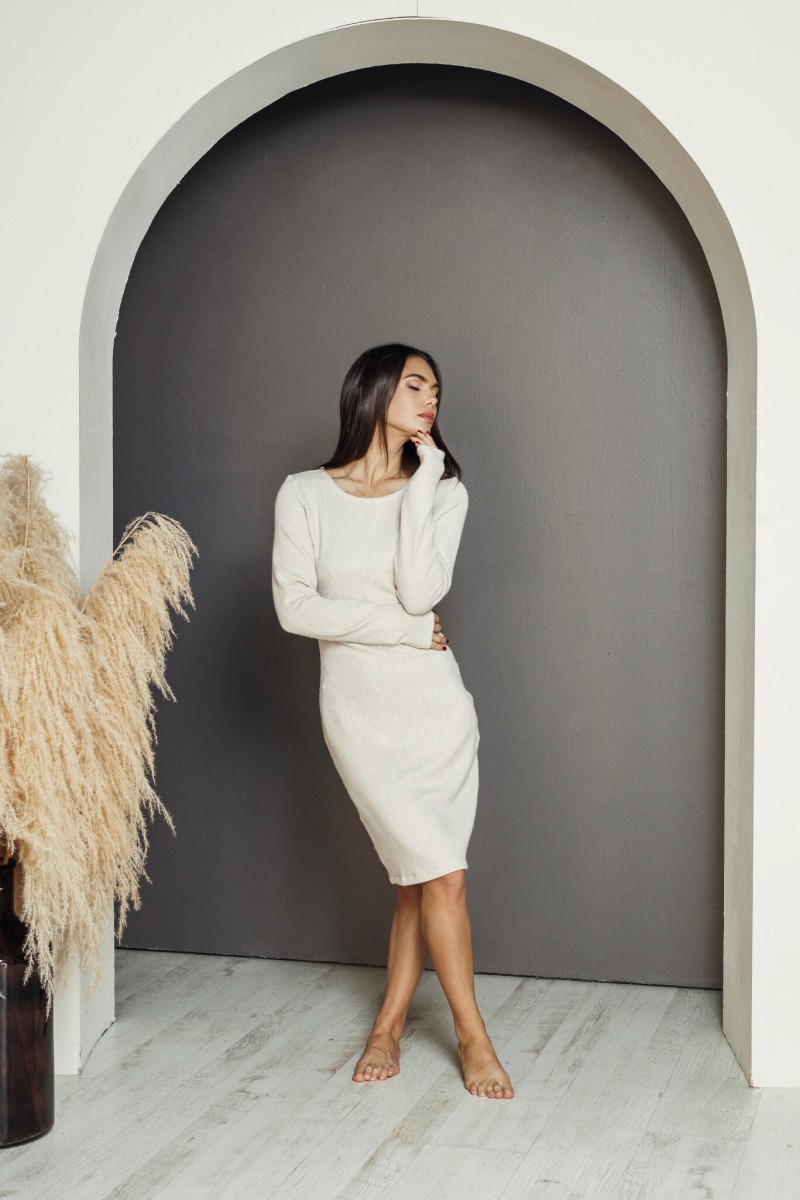 "Smooth" knitted sand dress