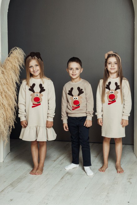Children's cocoa Christmas jumper with Rudolf