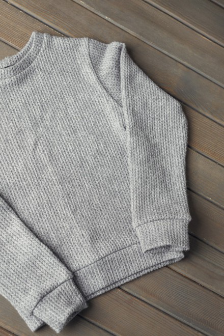 Girl's grey knitted jumper