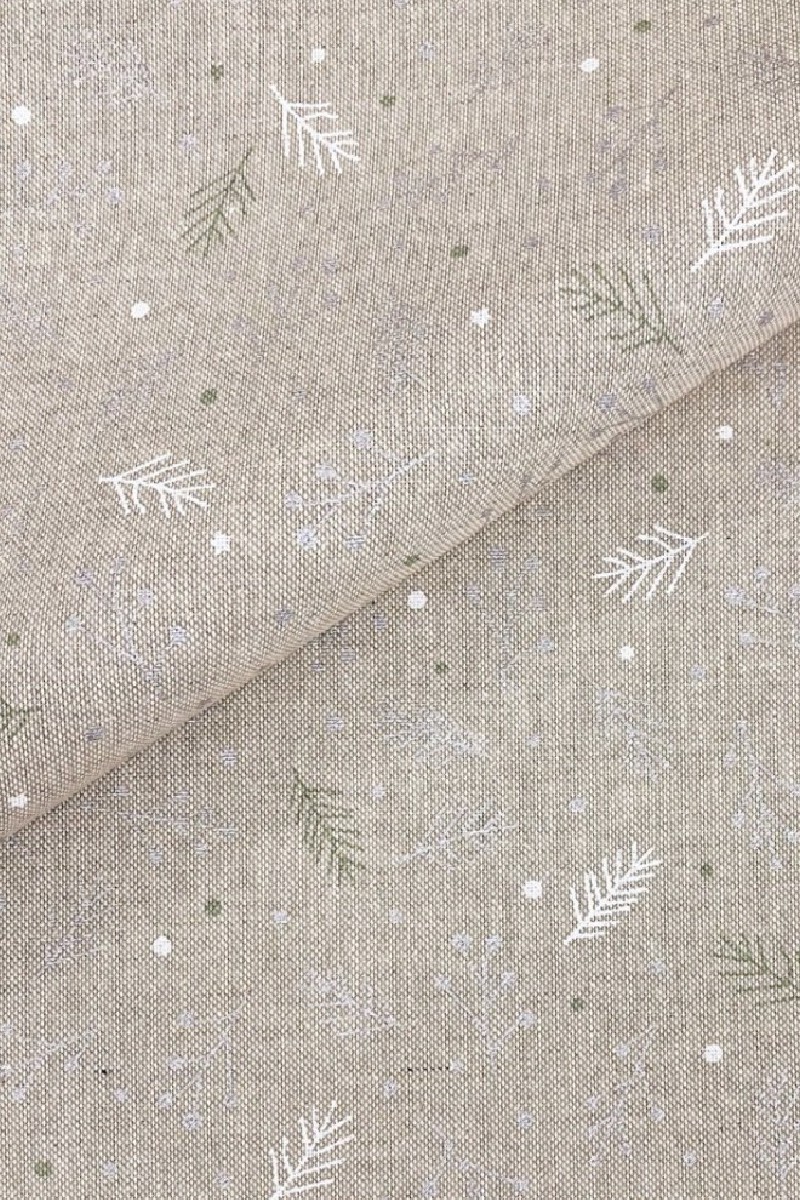 Tablecloth with fir branches