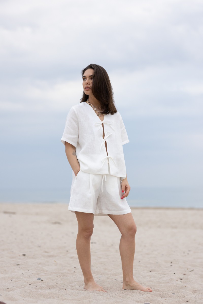 White blouse with bows – photo 9
