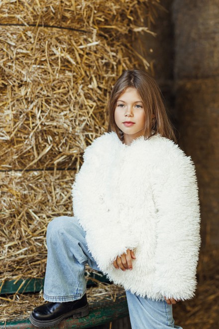 Mini milk white faux fur coat
