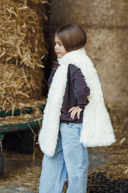 Mini milk white thick scarf