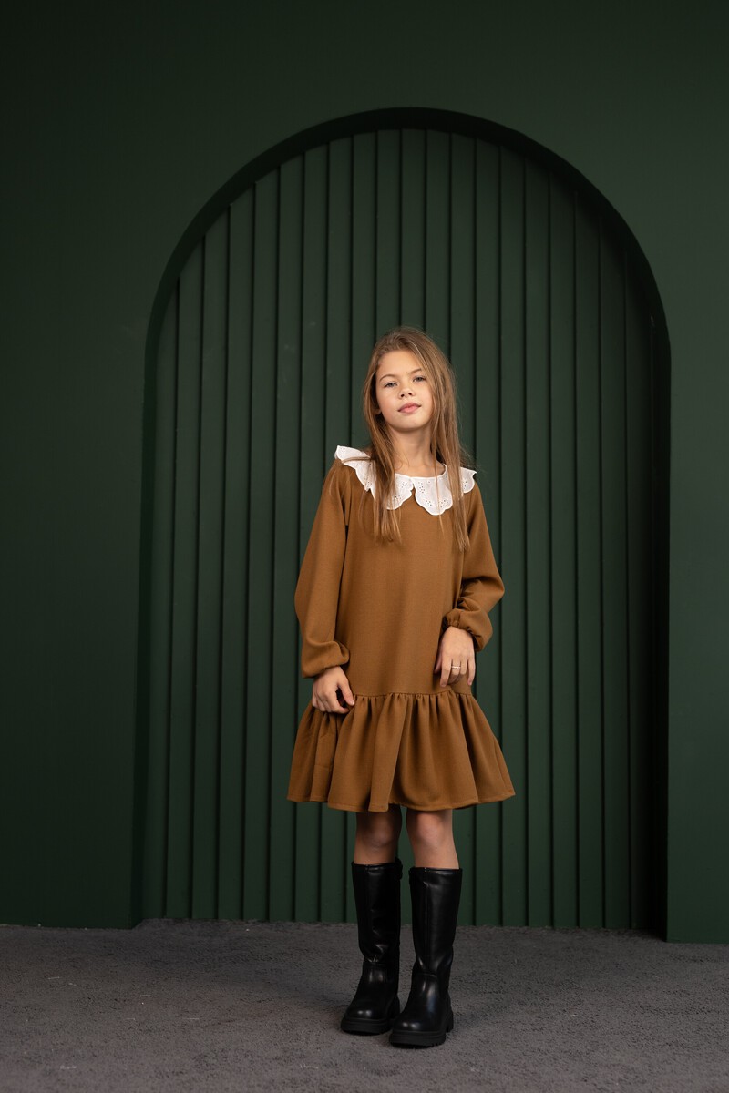 Caramel girl's dress with collar