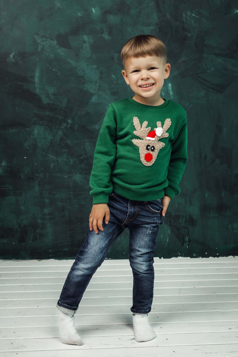 Children's green Christmas jumper with a soft reindeer