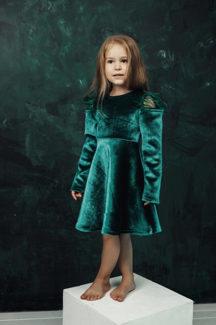 Girl's emerald feathered dress, size 116