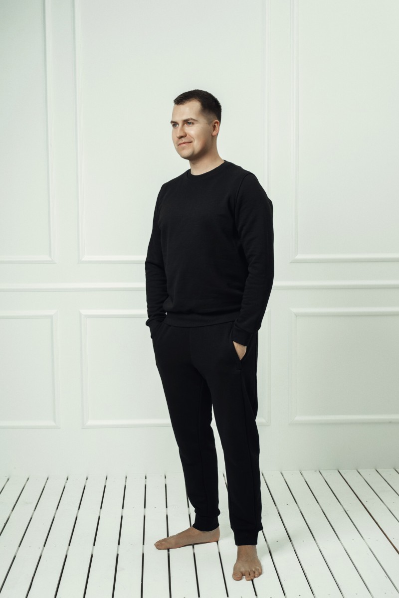 "Black" men's lounge set without a hood