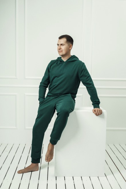 "Green" men's lounge set with a hood – another view